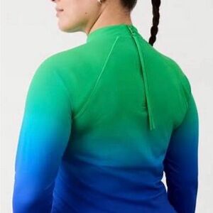 Athleta Green+Blue North Point Crop Rash Guard Size Large